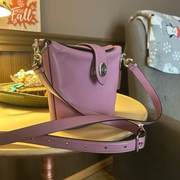 Coach Lavender Leather Shoulder Bag - Picture 2 of 3